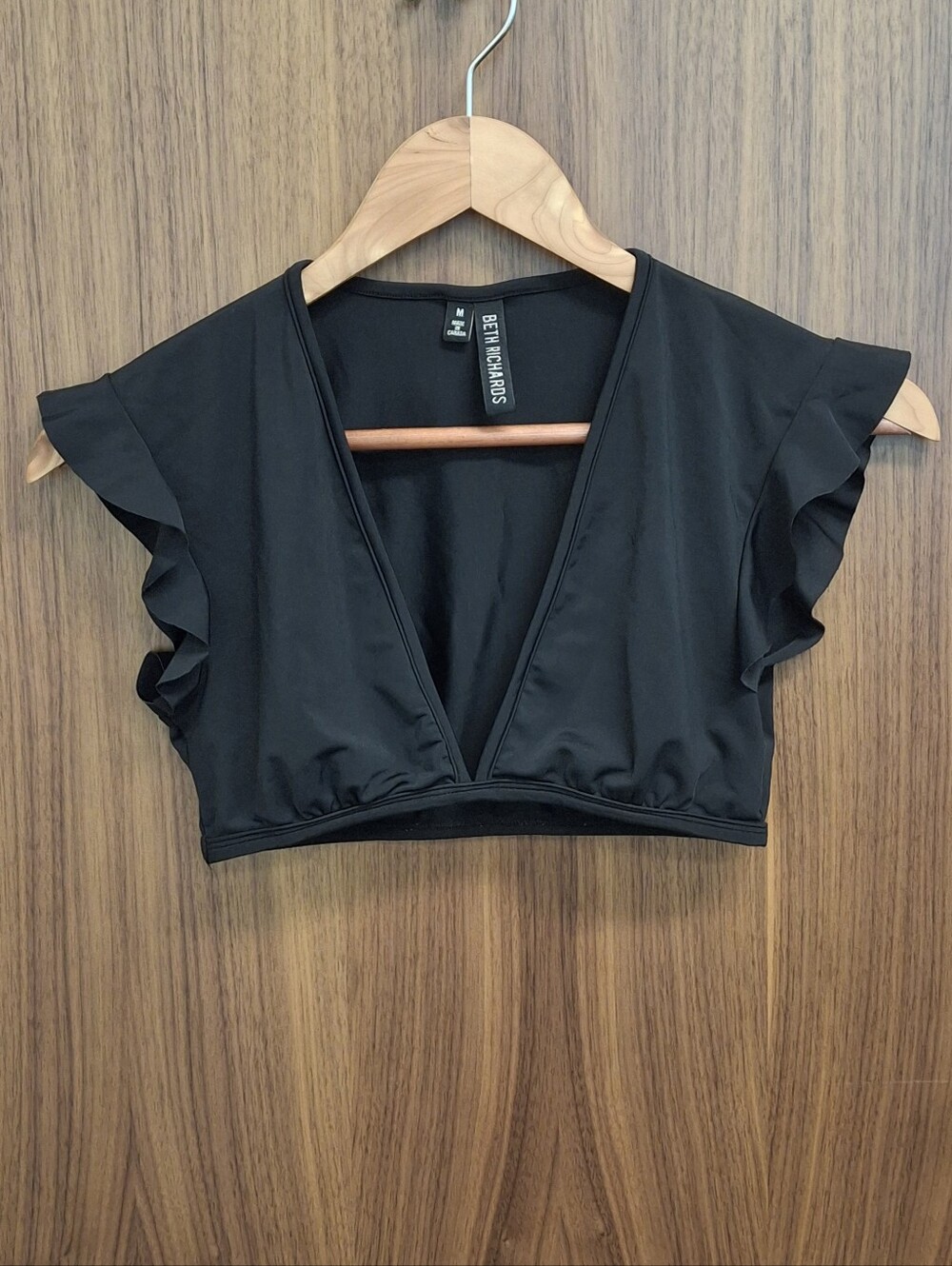 BETH RICHARDS Deep Plunge Ruffle Swim Top Sz M